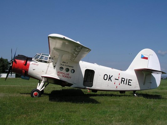 Antonov AN - 2