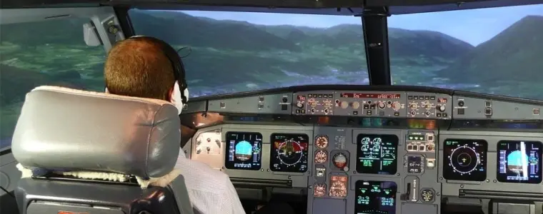 Pohyblivý simulátor Airbus 320 na Ruzyni