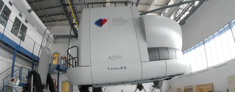 Pohyblivý simulátor Airbus 320 na Ruzyni