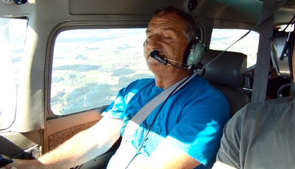 Pilotem na zkoušku do Alp z Prahy