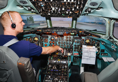 Let v reálném simulátoru McDonnell Douglas DC-9 Liberec